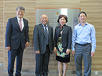 劉錦主任（右二）訪問中大生物醫學學院